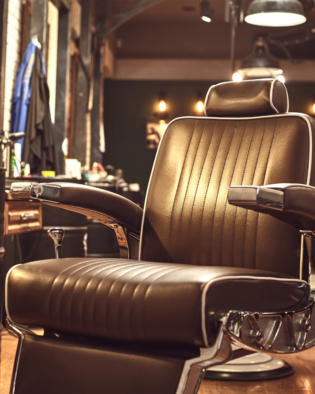 Le fauteuil de coiffure : bien plus qu’un simple siège, le cœur de votre salon